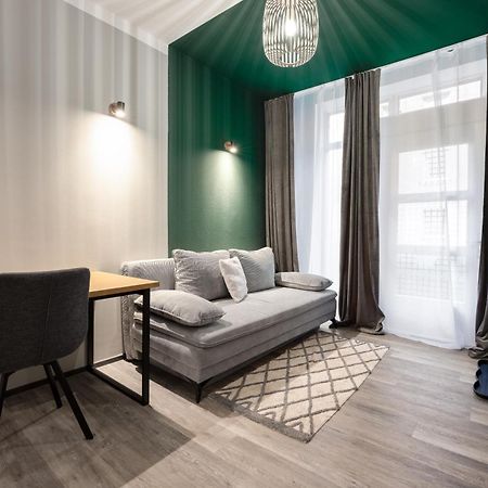 Modern Living Apartment - 3-Zimmer - Nuernberg Nord, Ruhige Seitenstrasse, Fusslaeufig Strassenbahn Екстериор снимка
